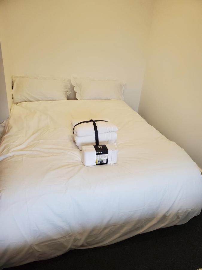 Beautiful & Elegant 2 Bed Room House Manchester Buitenkant foto