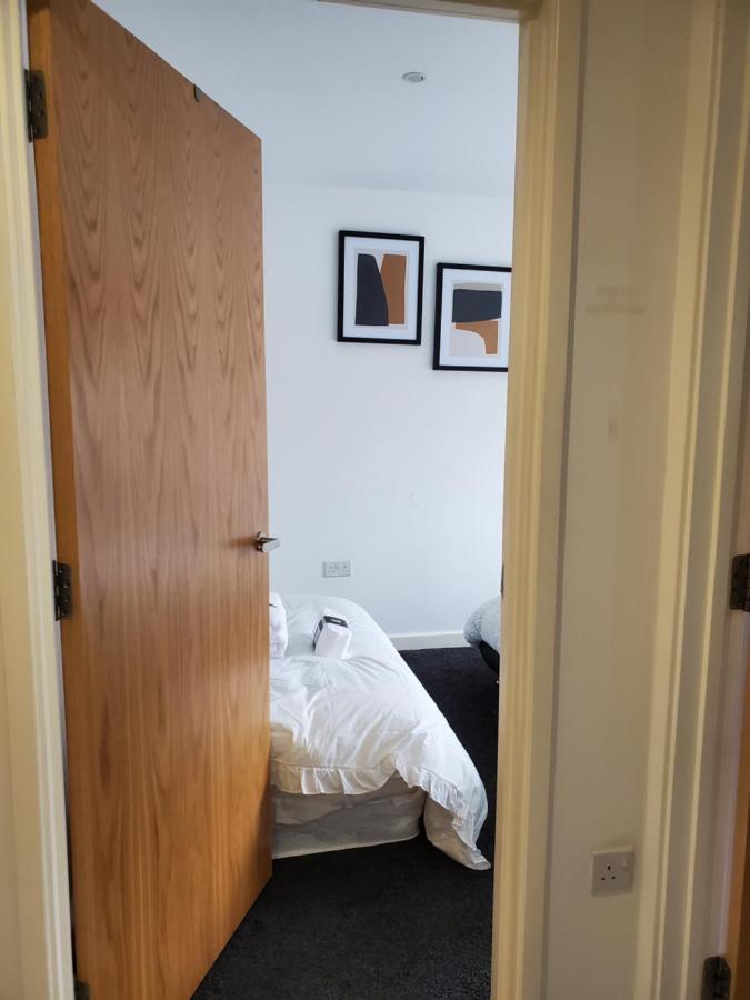 Beautiful & Elegant 2 Bed Room House Manchester Buitenkant foto
